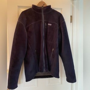 Men’s Patagonia R4 vintage fleece jacket. Don’t make any more. Sooo warm!